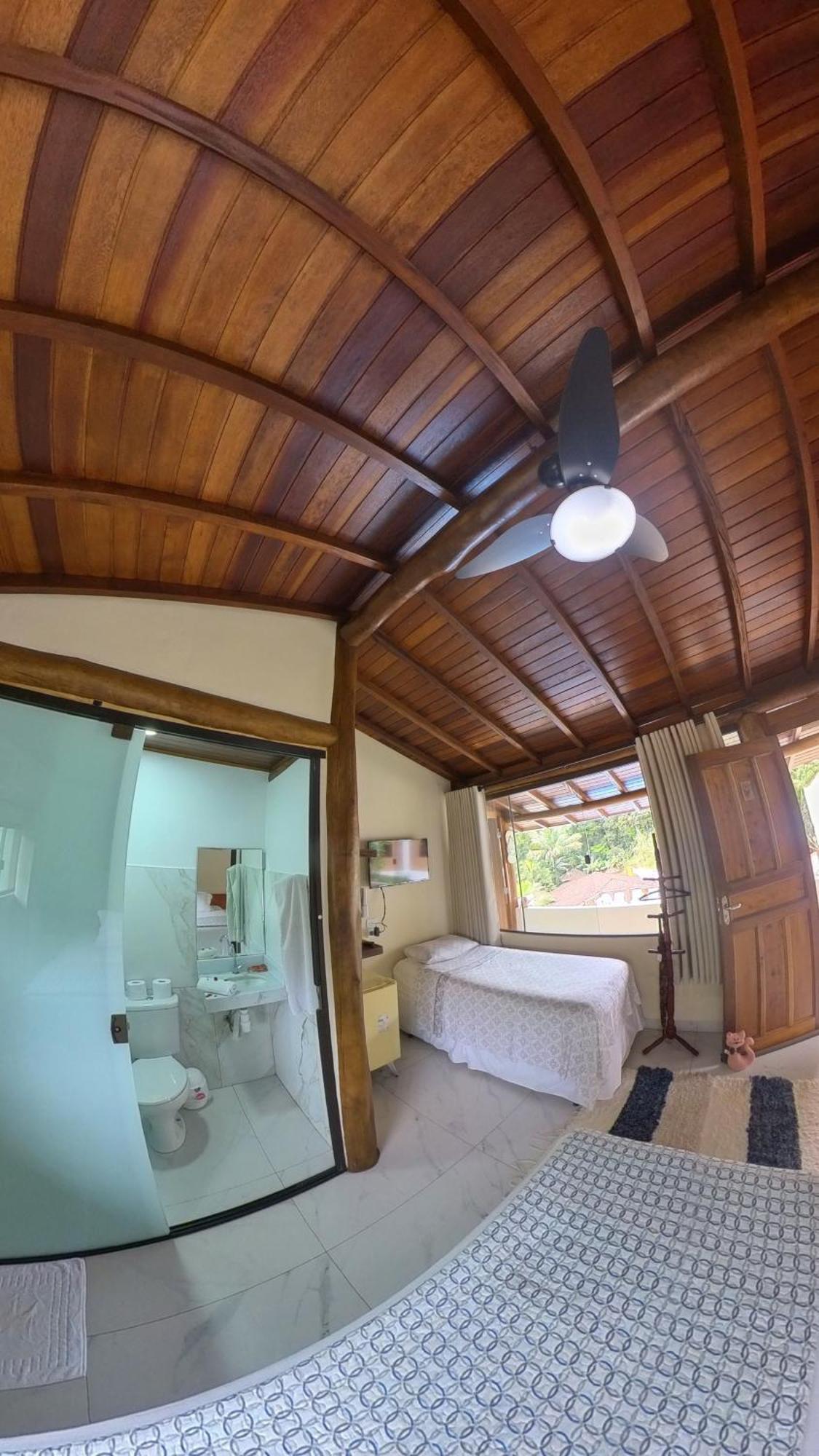 Diver Village Ilhabela Bagian luar foto